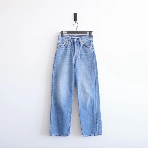 Levi's Women's Straight Leg Jeans - Light Blue - Picture 1 of 5